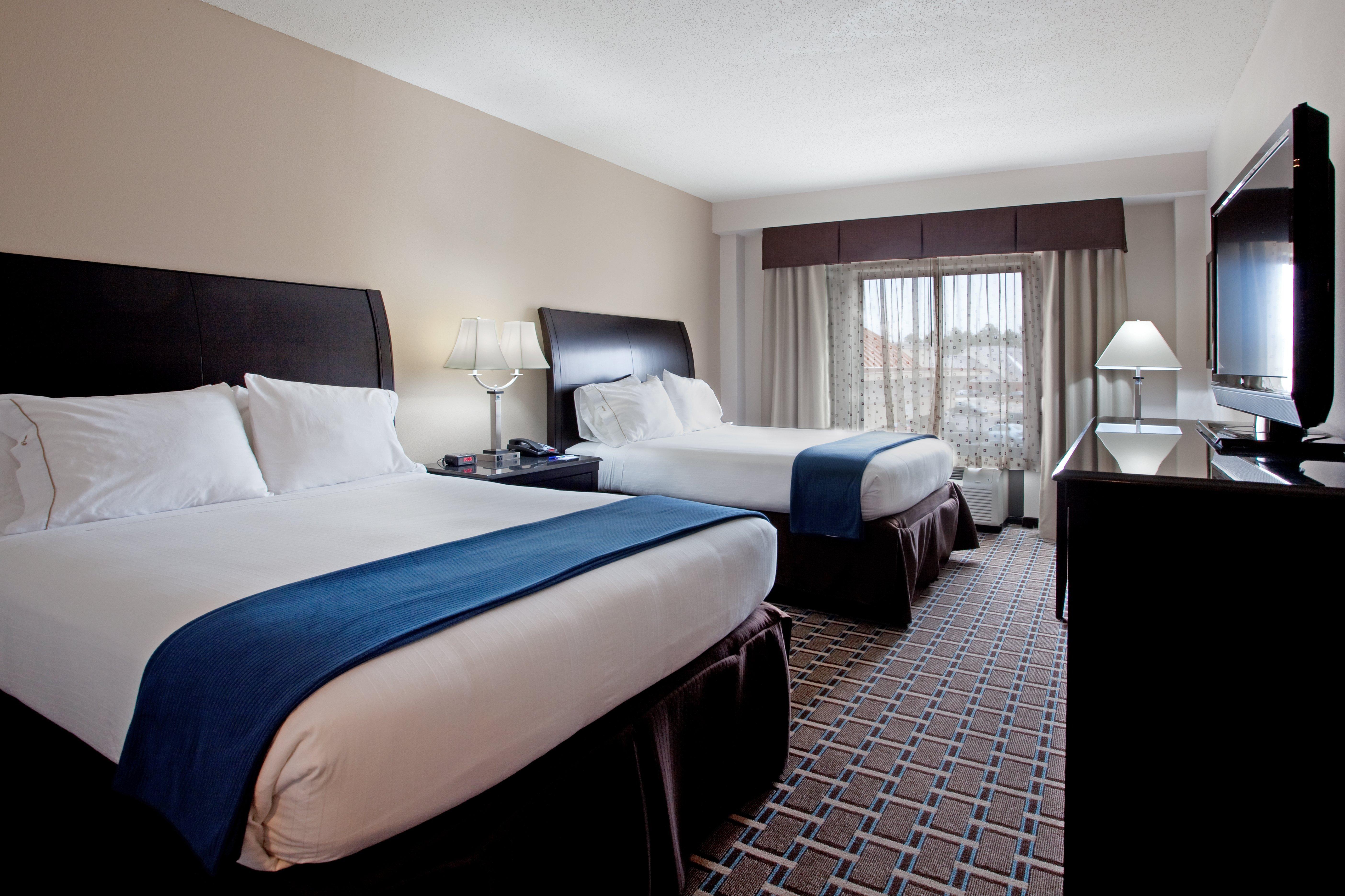 Holiday Inn Express Hotel & Suites Hope Mills-Fayetteville Airport By Ihg Экстерьер фото