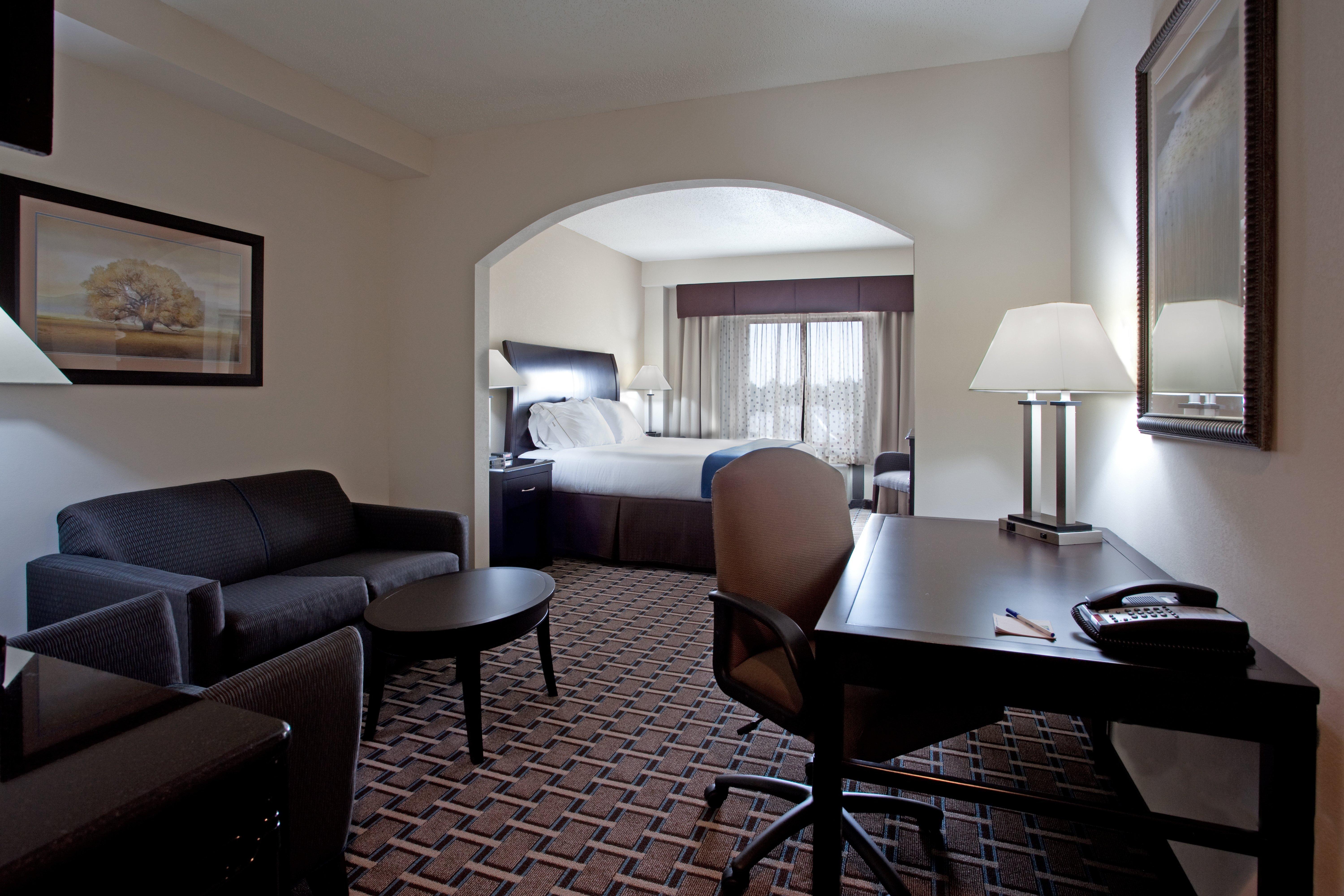 Holiday Inn Express Hotel & Suites Hope Mills-Fayetteville Airport By Ihg Номер фото
