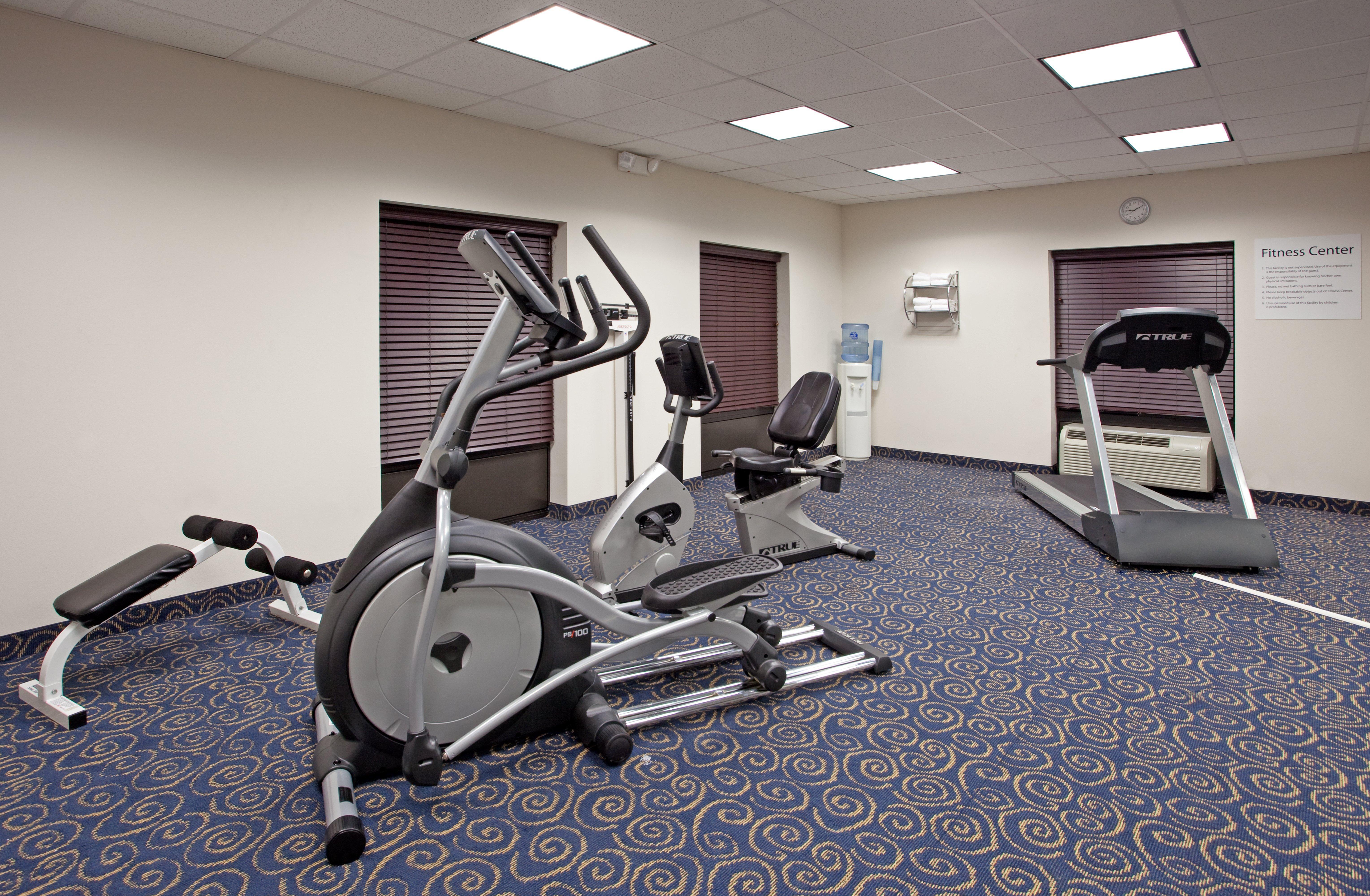 Holiday Inn Express Hotel & Suites Hope Mills-Fayetteville Airport, An Ihg Hotel Экстерьер фото